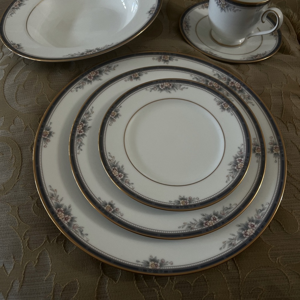 Noritake fine china made in the Phillipines
